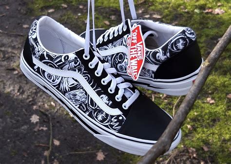 design your own custom vans.